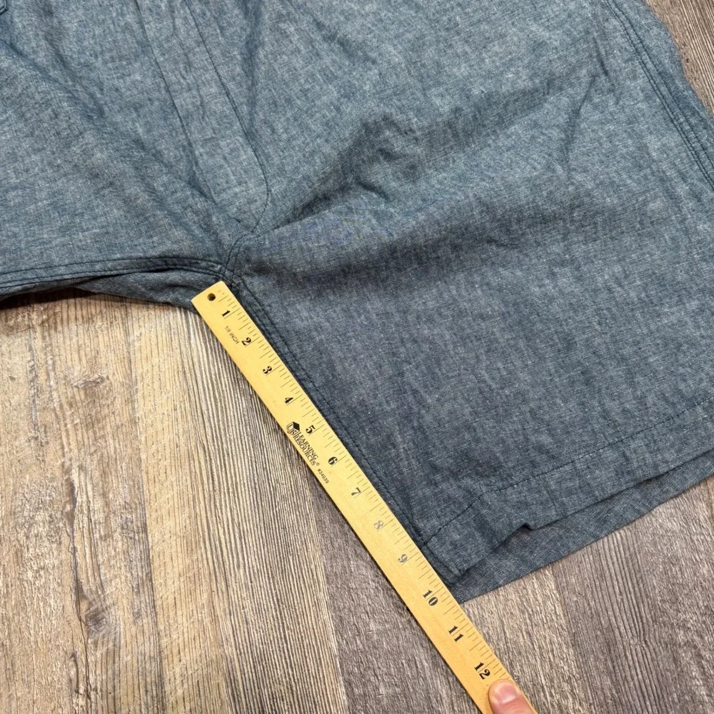 Levi's Shorts Mens Size 54 Blue Linen Cotton Blend Casual Chambray Chino